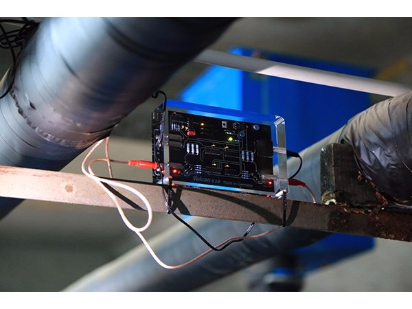 心日源用物理除垢技術(shù)，幫助這家工廠解決了生活熱水管道水垢問題