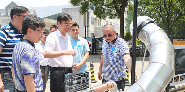 心日源索樂(lè)圖導(dǎo)光管等眾多節(jié)能產(chǎn)品再上蘇州電視臺(tái)和蘇州日?qǐng)?bào)