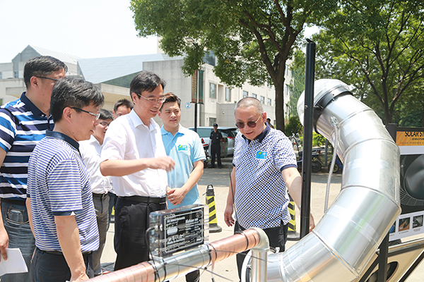 心日源索樂圖導(dǎo)光管等眾多節(jié)能產(chǎn)品再上蘇州電視臺和蘇州日報